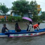 Monsoon flooding closes schools and offices in India’s southern IT hubs